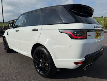 Used Land Rover Range Rover Sport 2018 for sale - 79476705: Photo