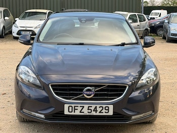 Used Volvo V40 2013 for sale - 78675952: Photo