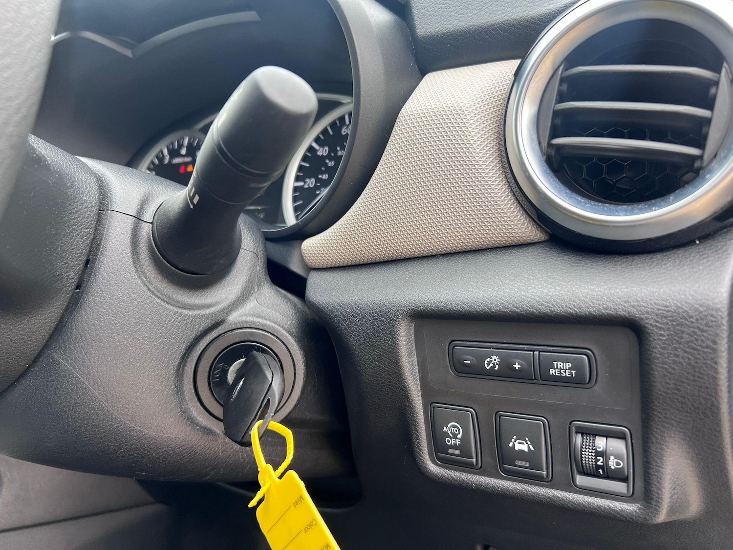 Used Nissan Micra for sale - 78100571: Photo 26