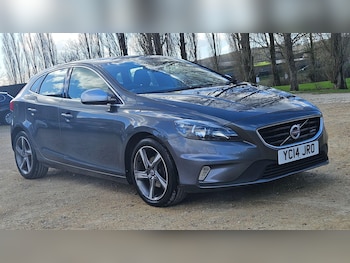 Used Volvo V40 2014 for sale - 78348385: Photo