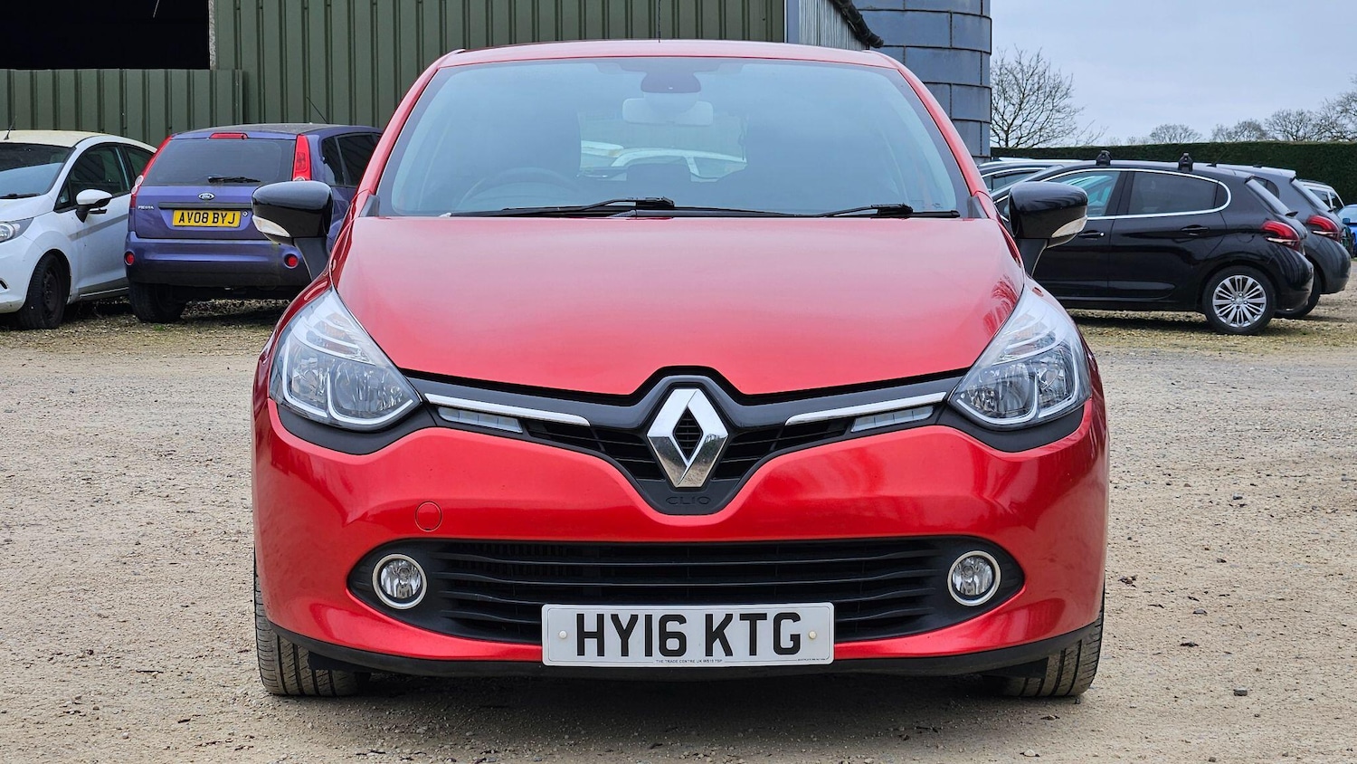 Used Renault Clio 2016 for sale - 78100753: Photo 2