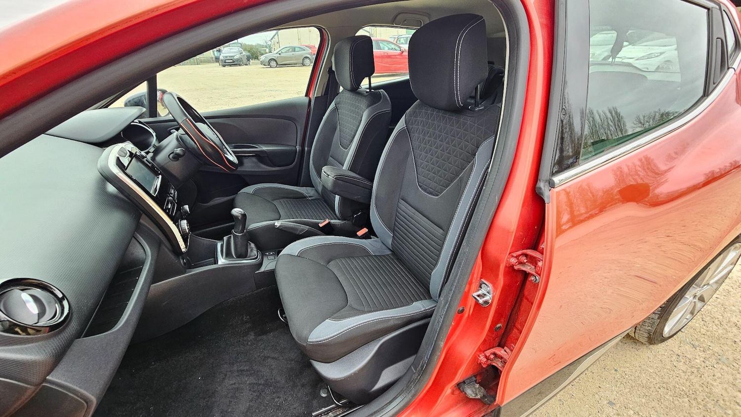 Used Renault Clio 2016 for sale - 78100753: Photo 34