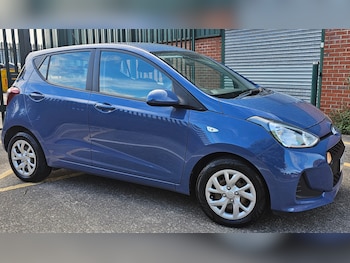 Used Hyundai i10 2017 for sale - 78948080: Photo