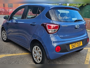 Used Hyundai i10 2017 for sale - 78948080: Photo
