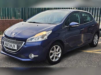 Used Peugeot 208 2013 for sale - 78948124: Photo