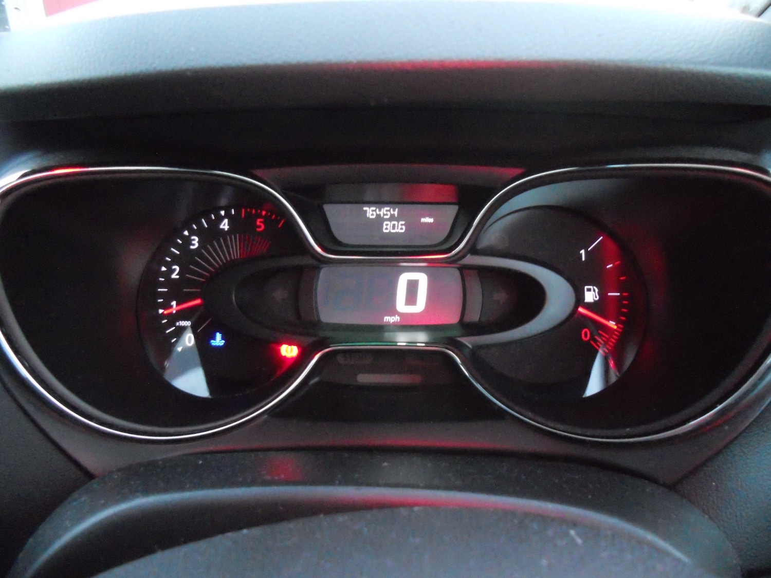 Used Renault Captur 2016 for sale - 76720141: Photo 6