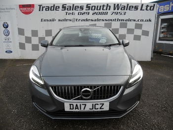 Used Volvo V40 2017 for sale - 76845064: Photo