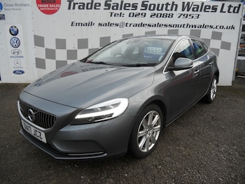 Used Volvo V40 2017 for sale - 76845064: Photo
