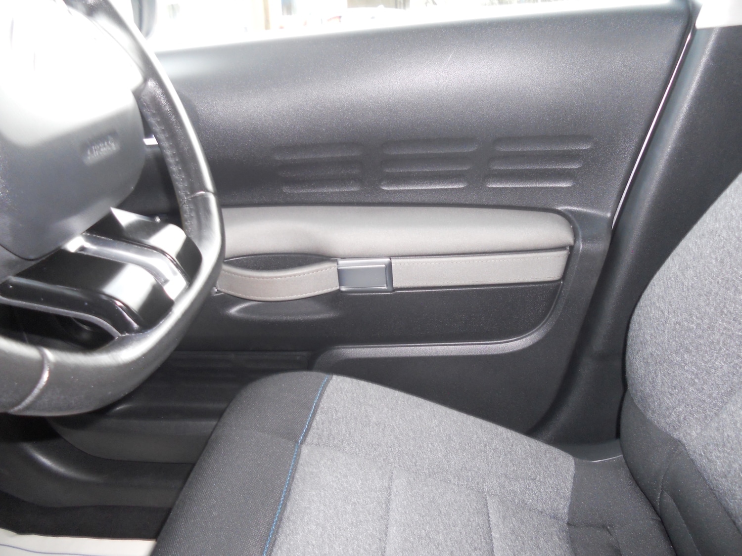 Used Citroen C4 Cactus 2018 for sale - 75918531: Photo 15