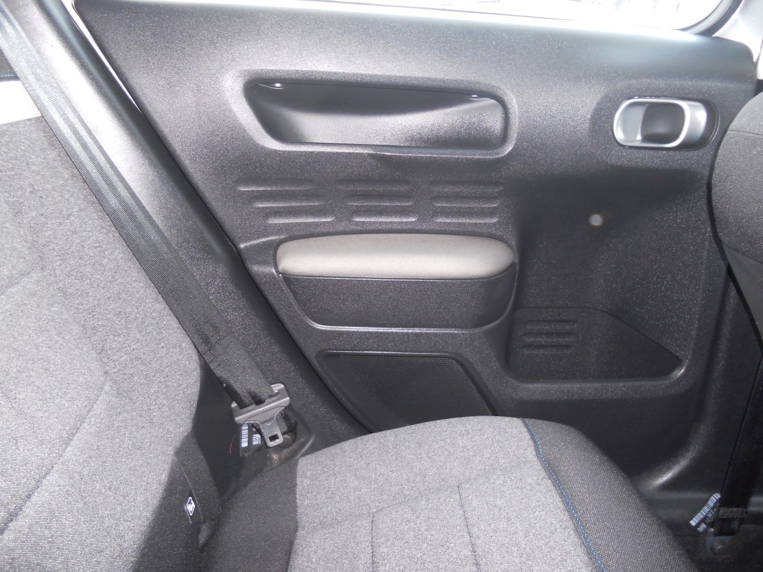 Used Citroen C4 Cactus 2018 for sale - 75918531: Photo 16