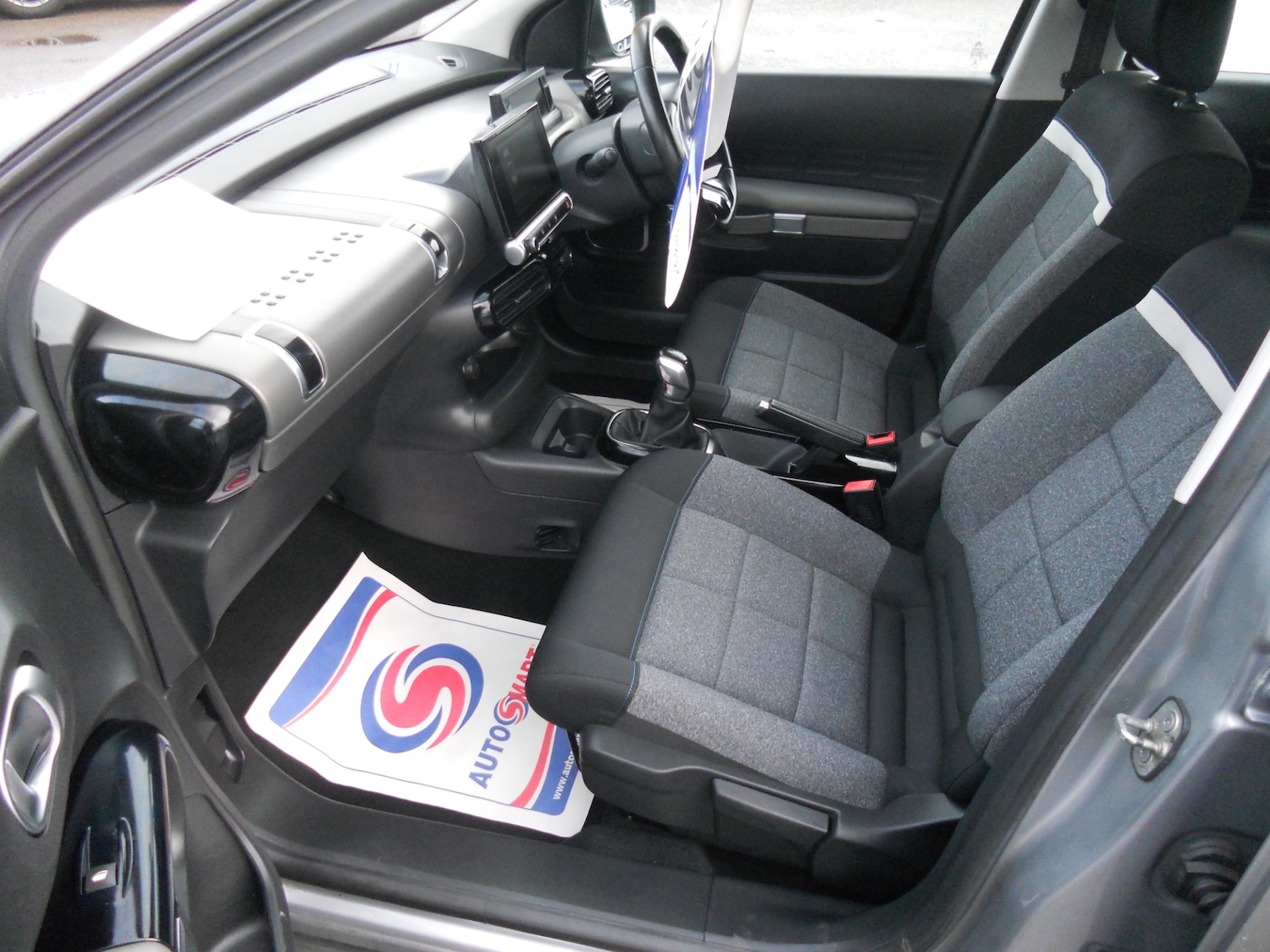 Used Citroen C4 Cactus 2018 for sale - 75918531: Photo 6