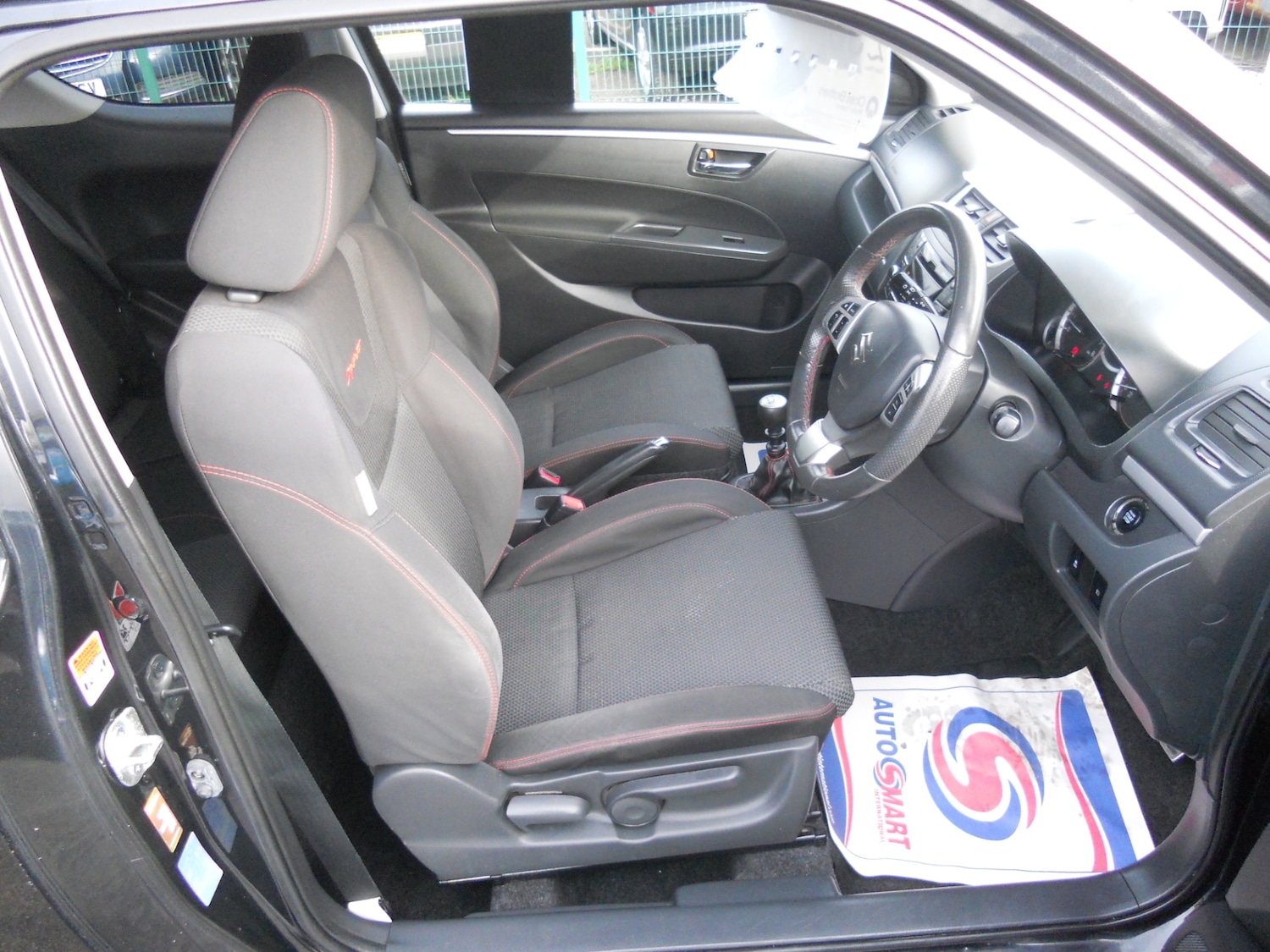 Used Suzuki Swift 2012 for sale - 75918678: Photo 5