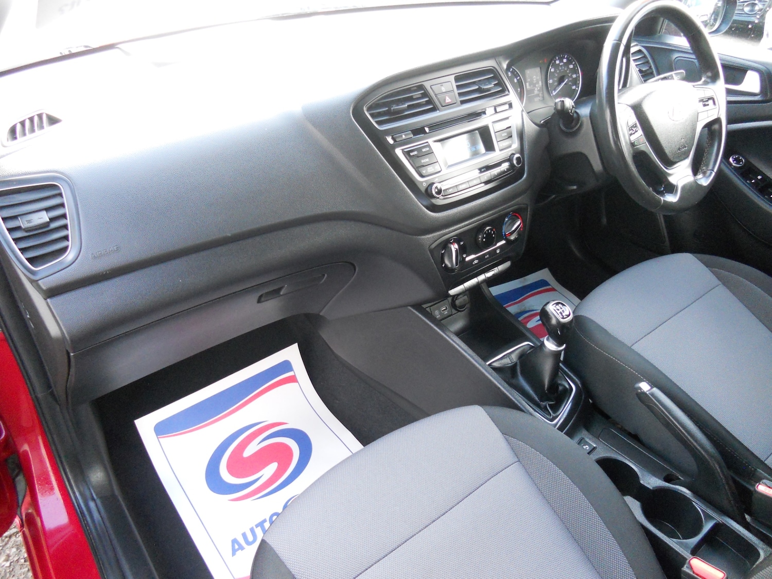 Used Hyundai i20 2017 for sale - 75535677: Photo 24