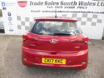 Used Hyundai i20 2017 for sale - 75535677: Photo