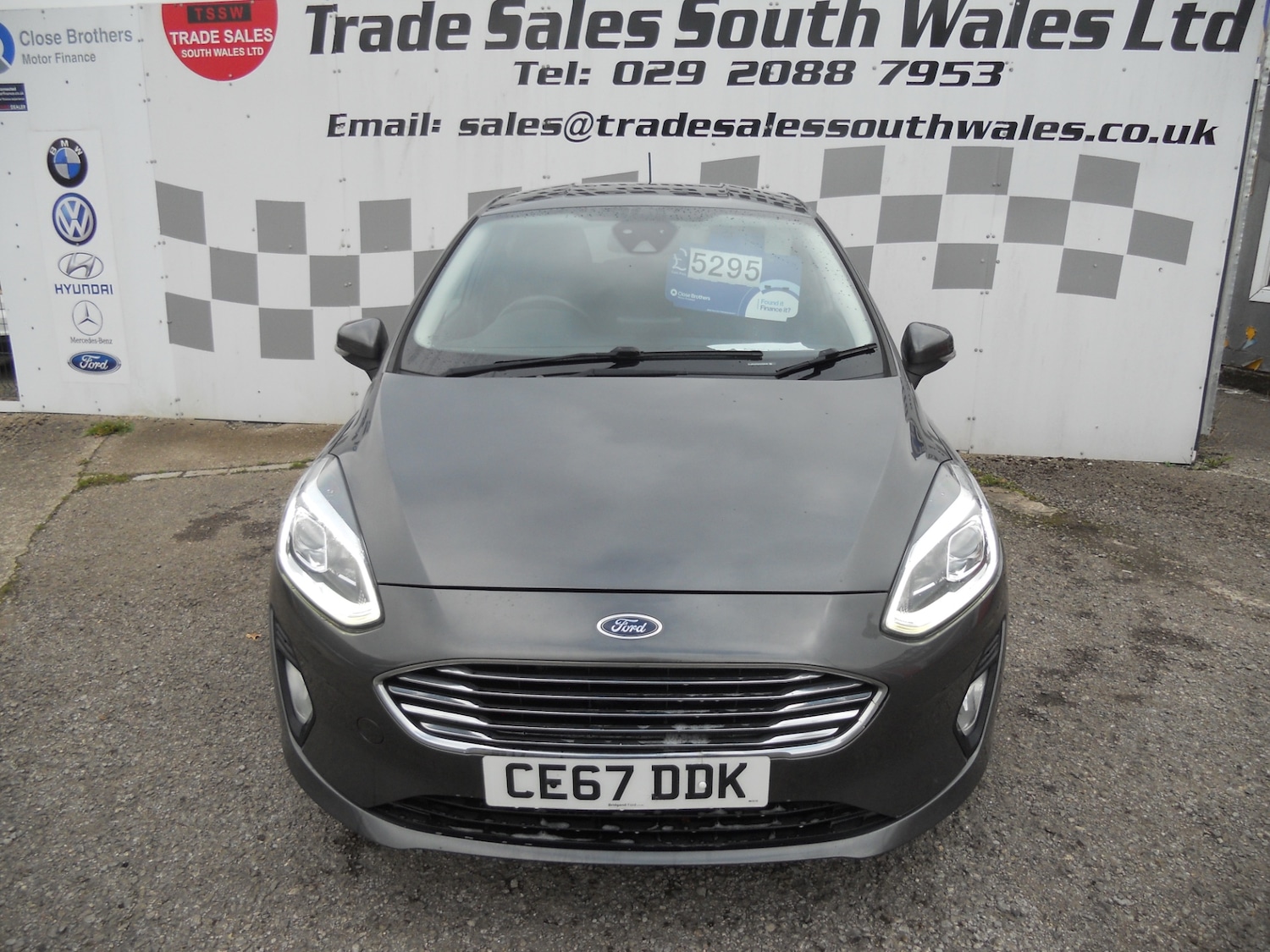 Used Ford Fiesta 2017 for sale - 76195869: Photo 2