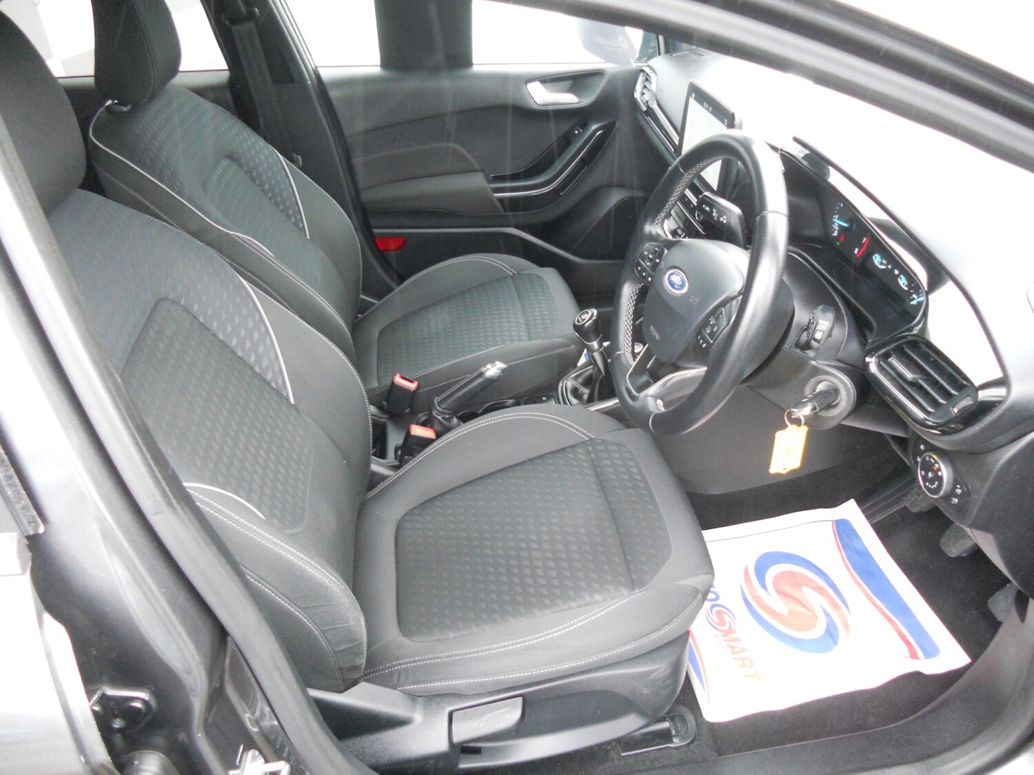 Used Ford Fiesta 2017 for sale - 76195869: Photo 5