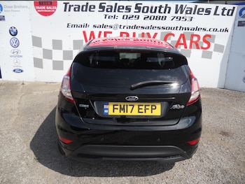 Used Ford Fiesta 2017 for sale - 79355680: Photo