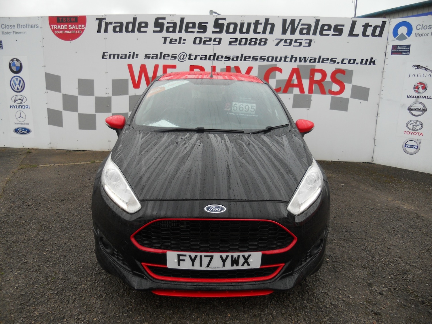 Used Ford Fiesta 2017 for sale - 77350618: Photo 2