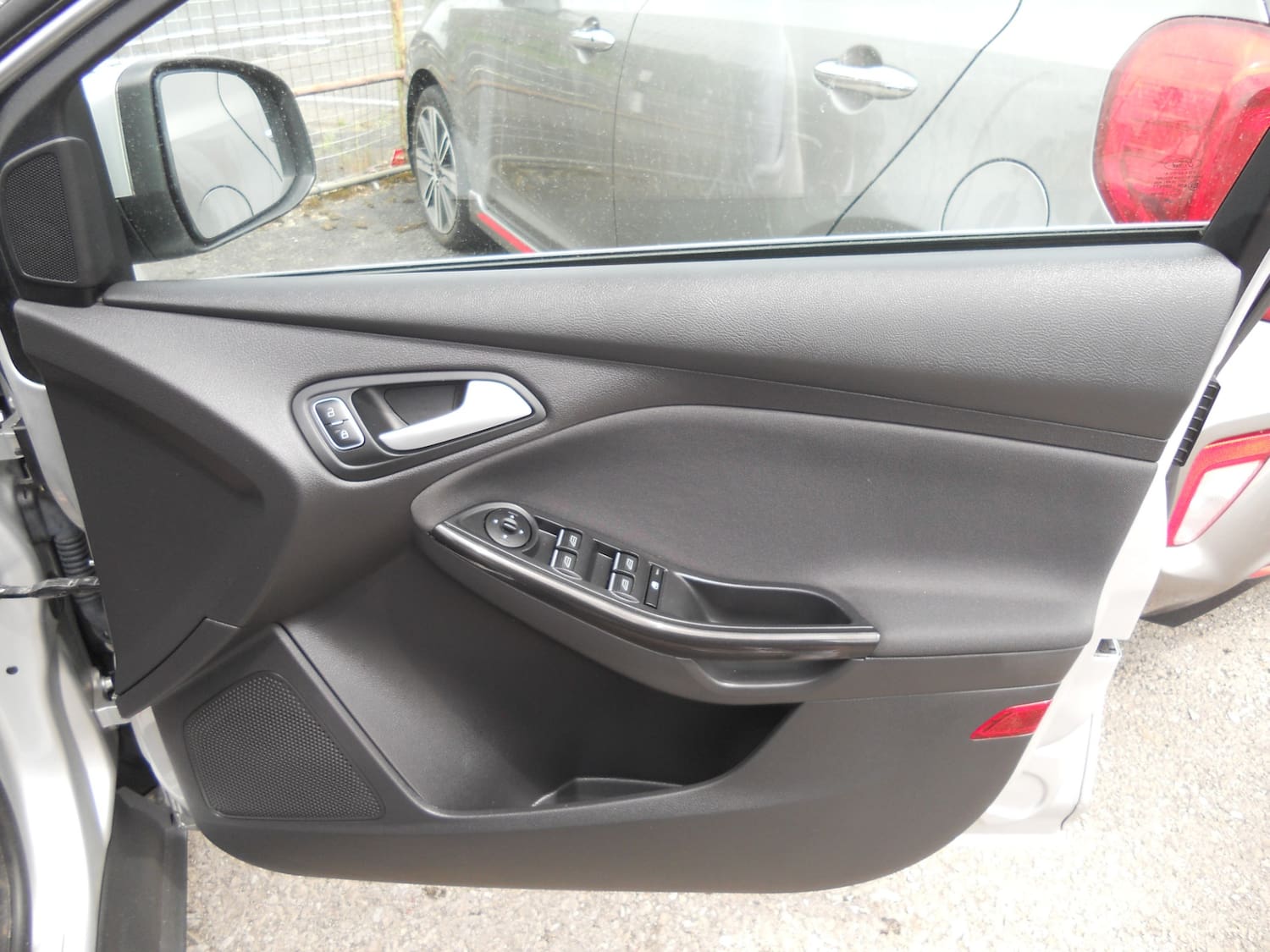 2015 15 FORD FOCUS