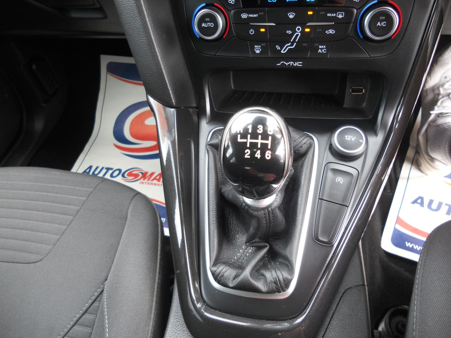2015 15 FORD FOCUS