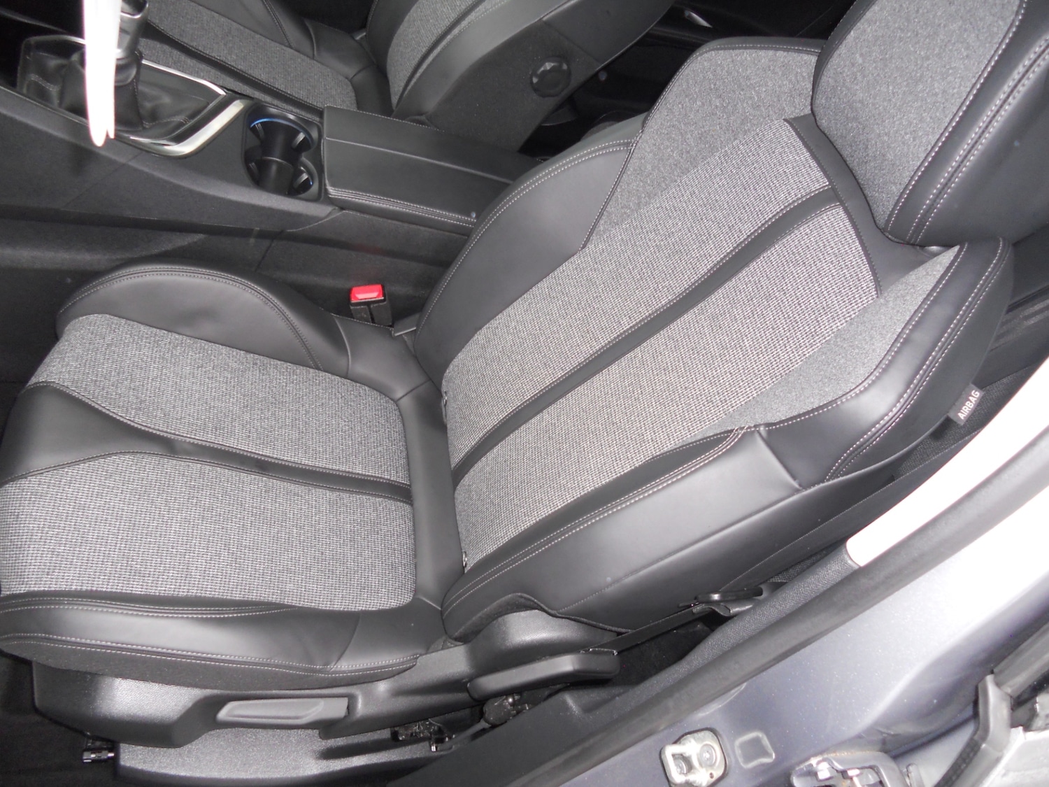 Used Peugeot 3008 2018 for sale - 75441697: Photo 12