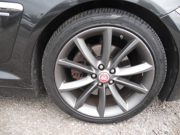Used Jaguar XF 2015 for sale - 76143286: Photo 24