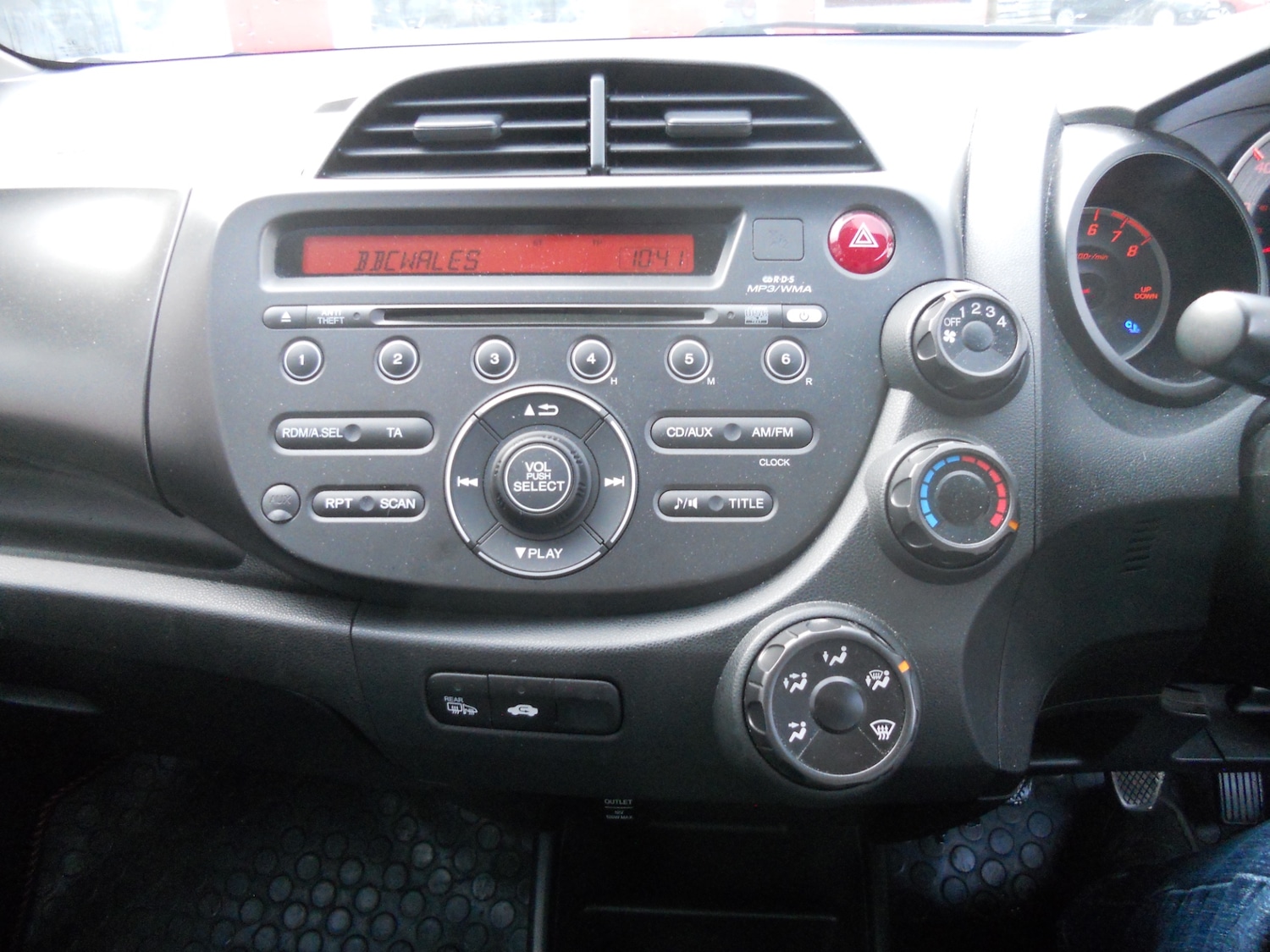 Used Honda Jazz 2014 for sale - 77431343: Photo 5