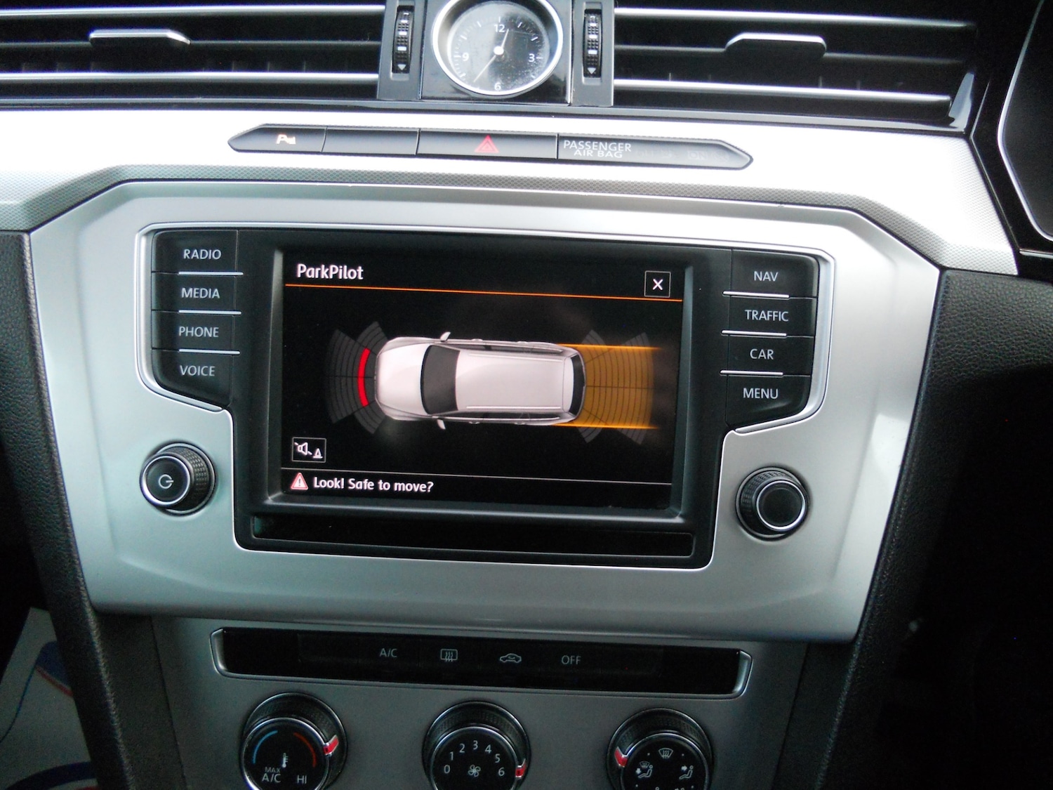 Used Volkswagen Passat 2015 for sale - 76778235: Photo 16