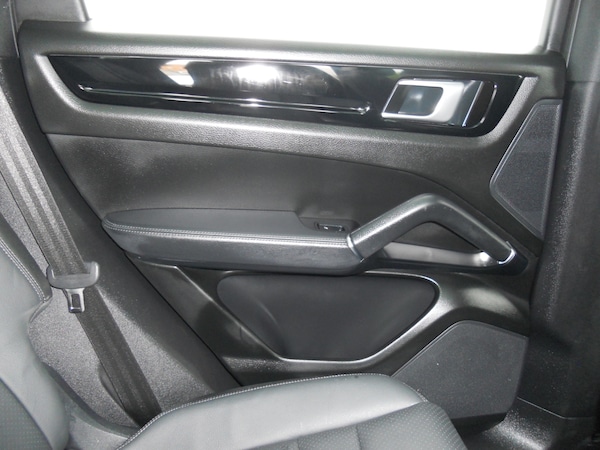Used Porsche Cayenne 2021 for sale - 74218543: Photo 14