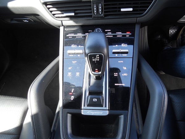 Used Porsche Cayenne 2021 for sale - 74218543: Photo 17