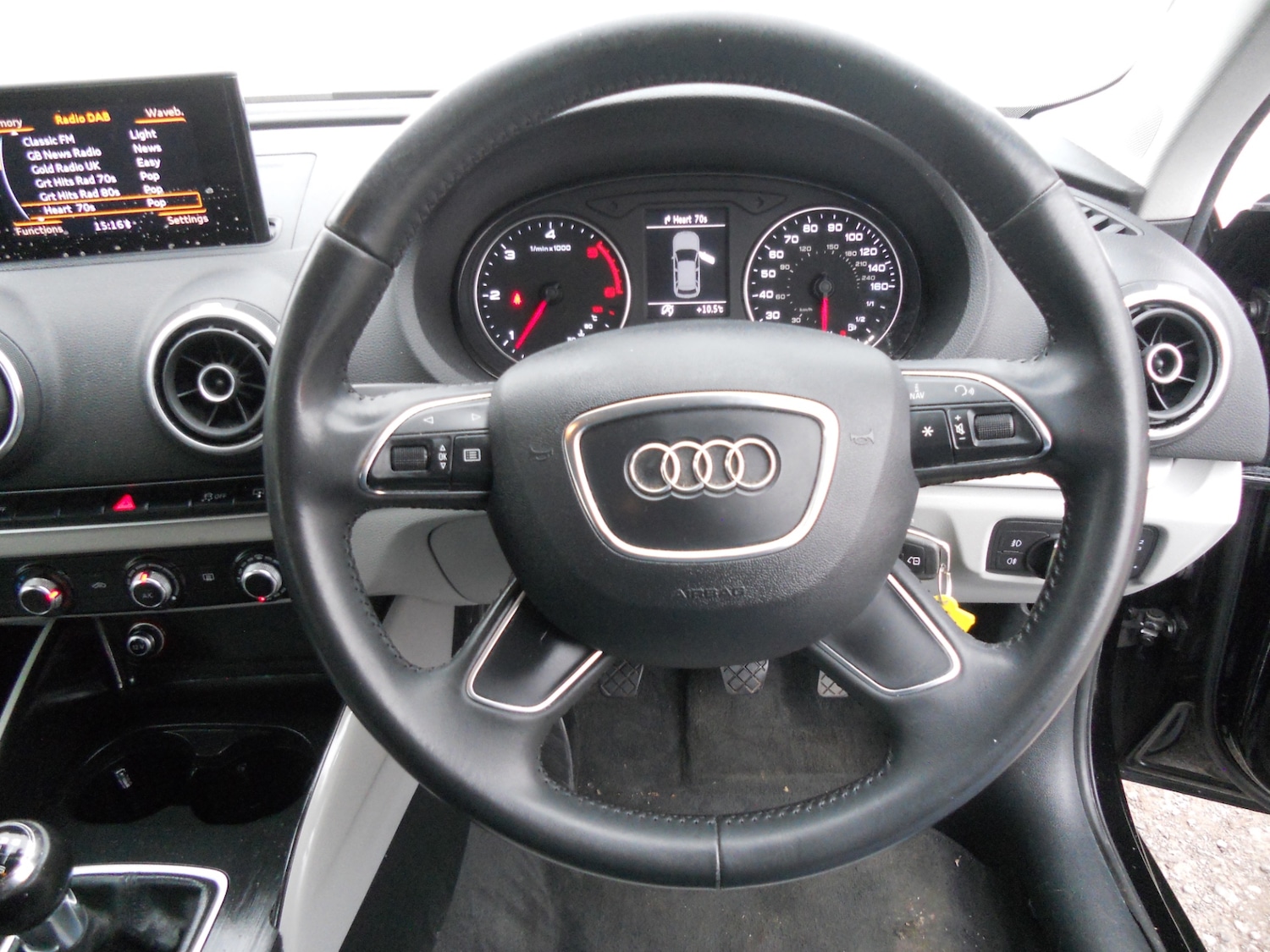 Used Audi A3 2014 for sale - 76265431: Photo 5