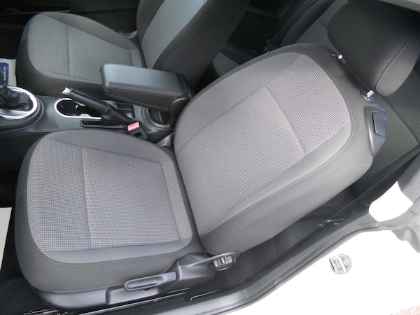 Used Volkswagen Beetle 2024 for sale - 73791600: Photo 10