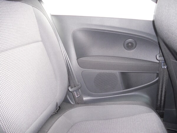 Used Volkswagen Beetle 2024 for sale - 73791600: Photo 14