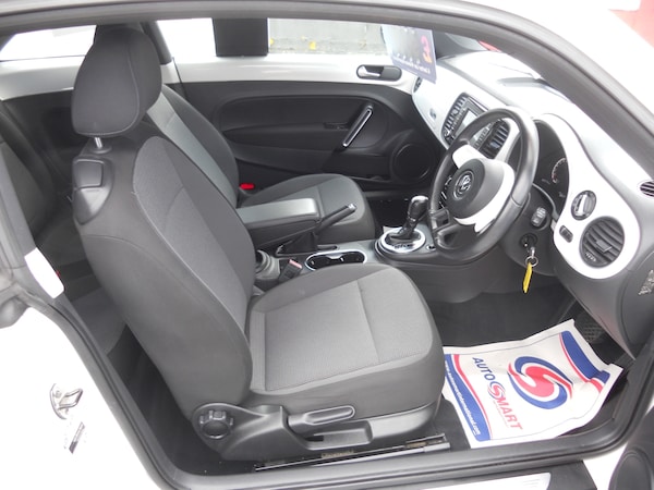 Used Volkswagen Beetle 2024 for sale - 73791600: Photo 5