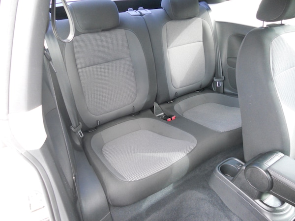 Used Volkswagen Beetle 2024 for sale - 73791600: Photo 8