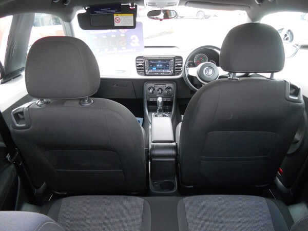 Used Volkswagen Beetle 2024 for sale - 73791600: Photo 9