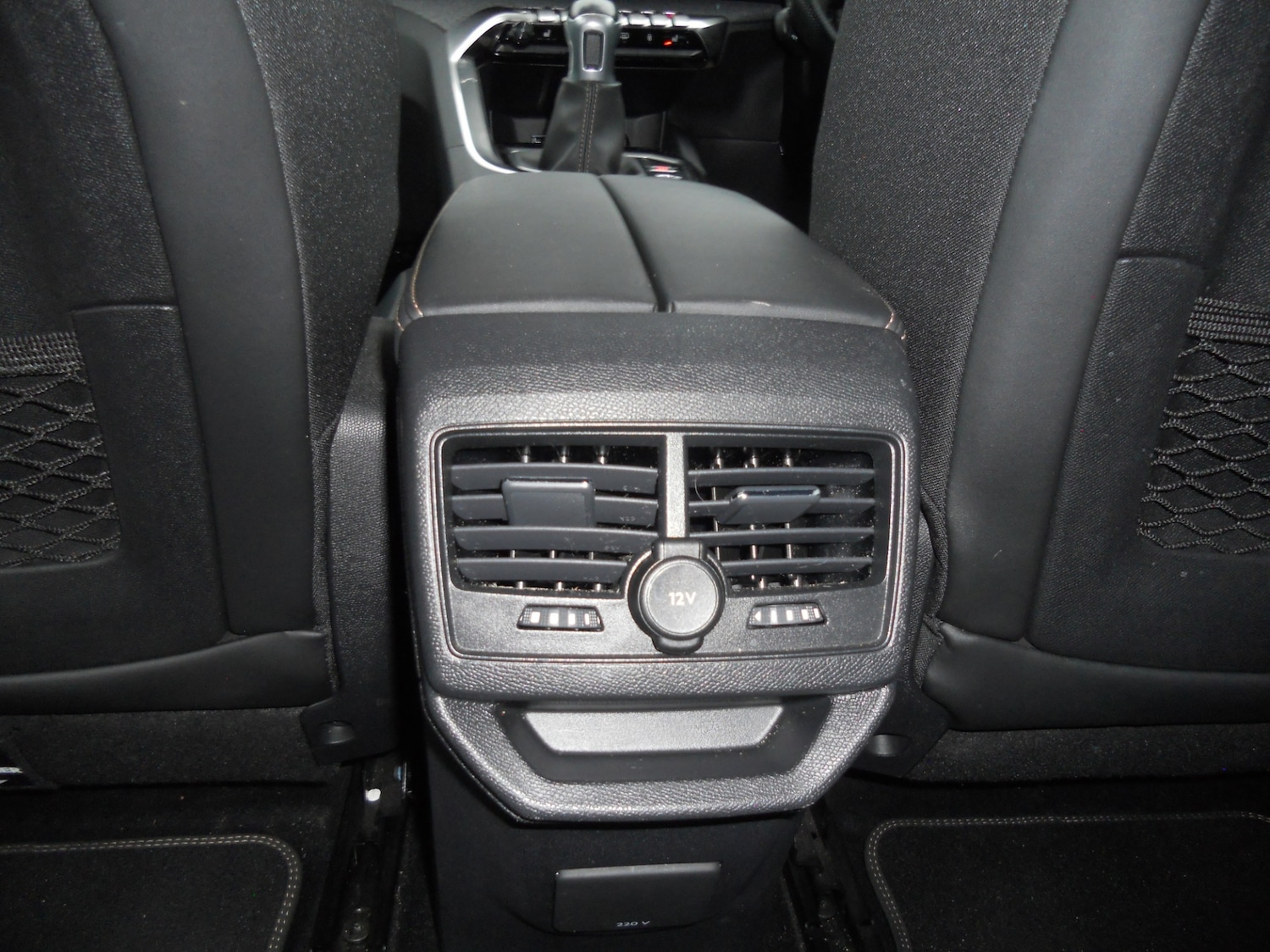 Used Peugeot 3008 2018 for sale - 77323553: Photo 11