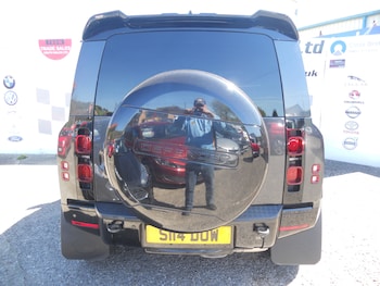 Used Land Rover Defender 2024 for sale - 78370646: Photo