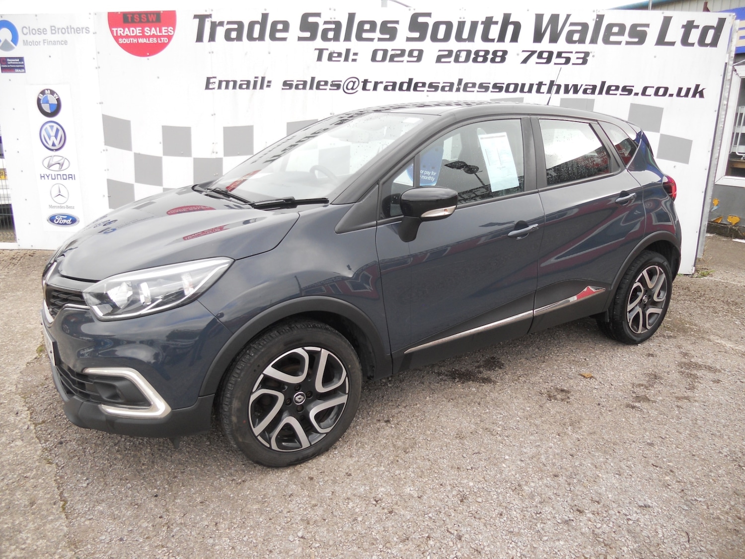 Used Renault Captur 2017 for sale - 76205581: Photo 3