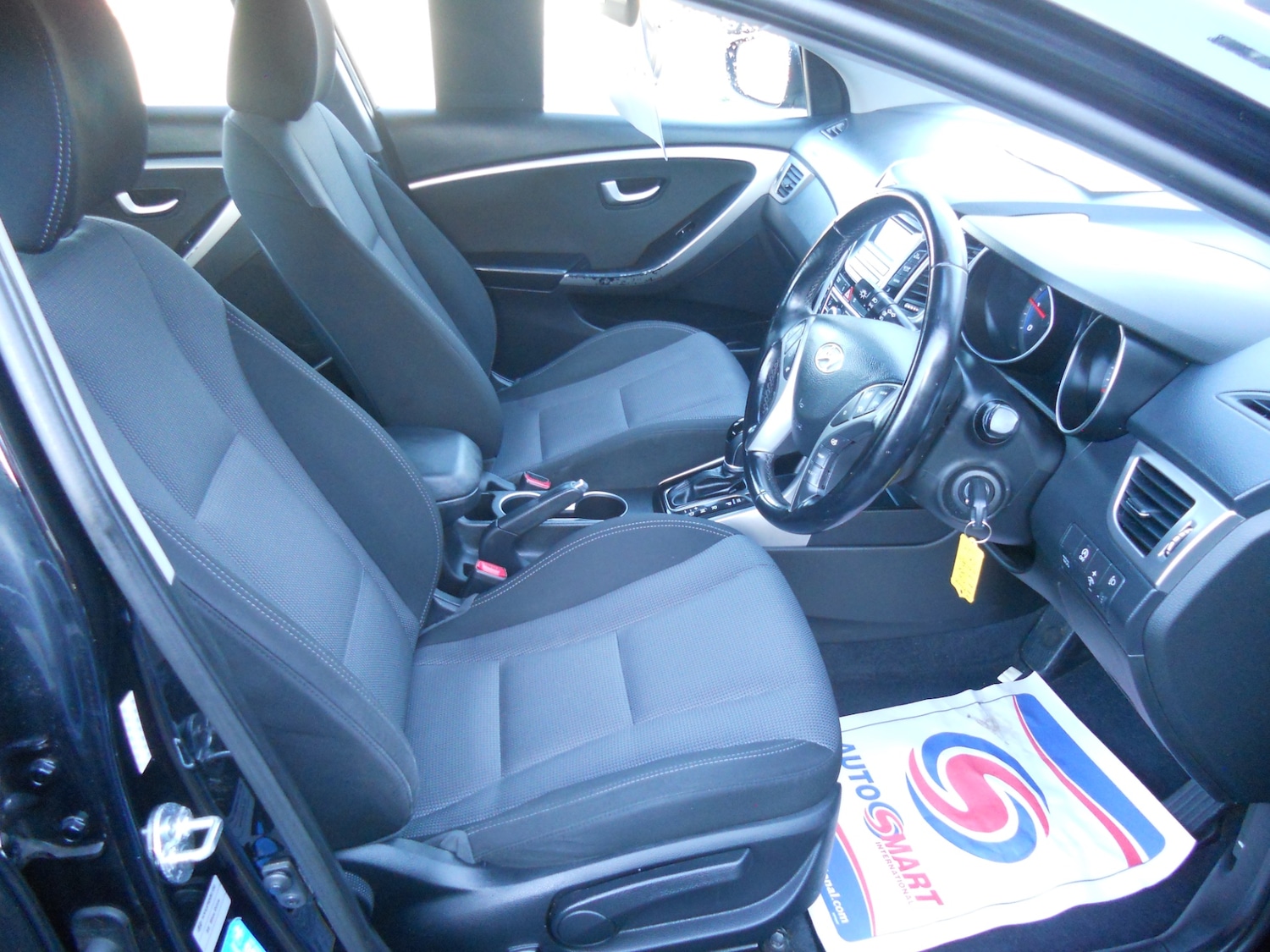 Used Hyundai i30 2015 for sale - 76464614: Photo 5