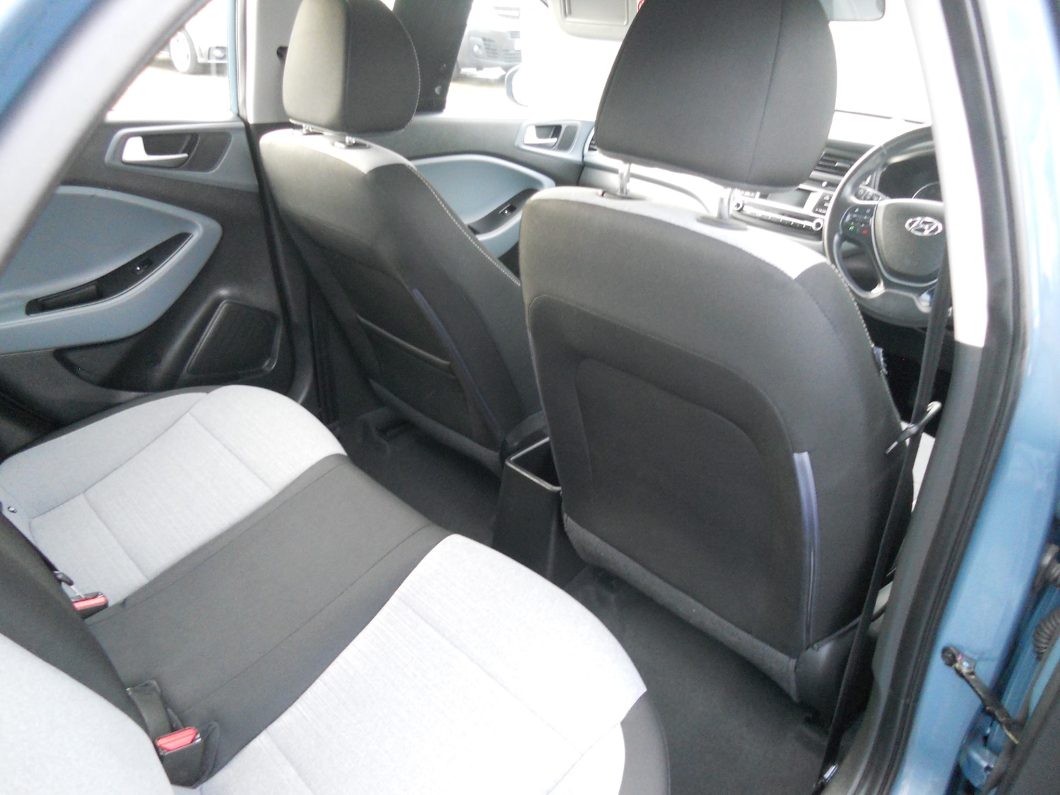 Used Hyundai i20 2015 for sale - 75919216: Photo 10