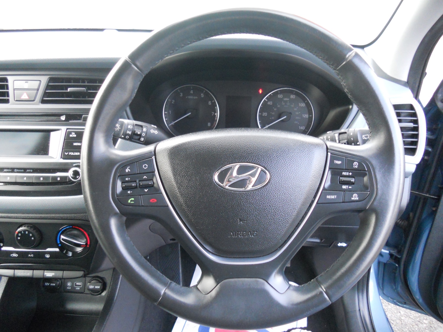 Used Hyundai i20 2015 for sale - 75919216: Photo 21
