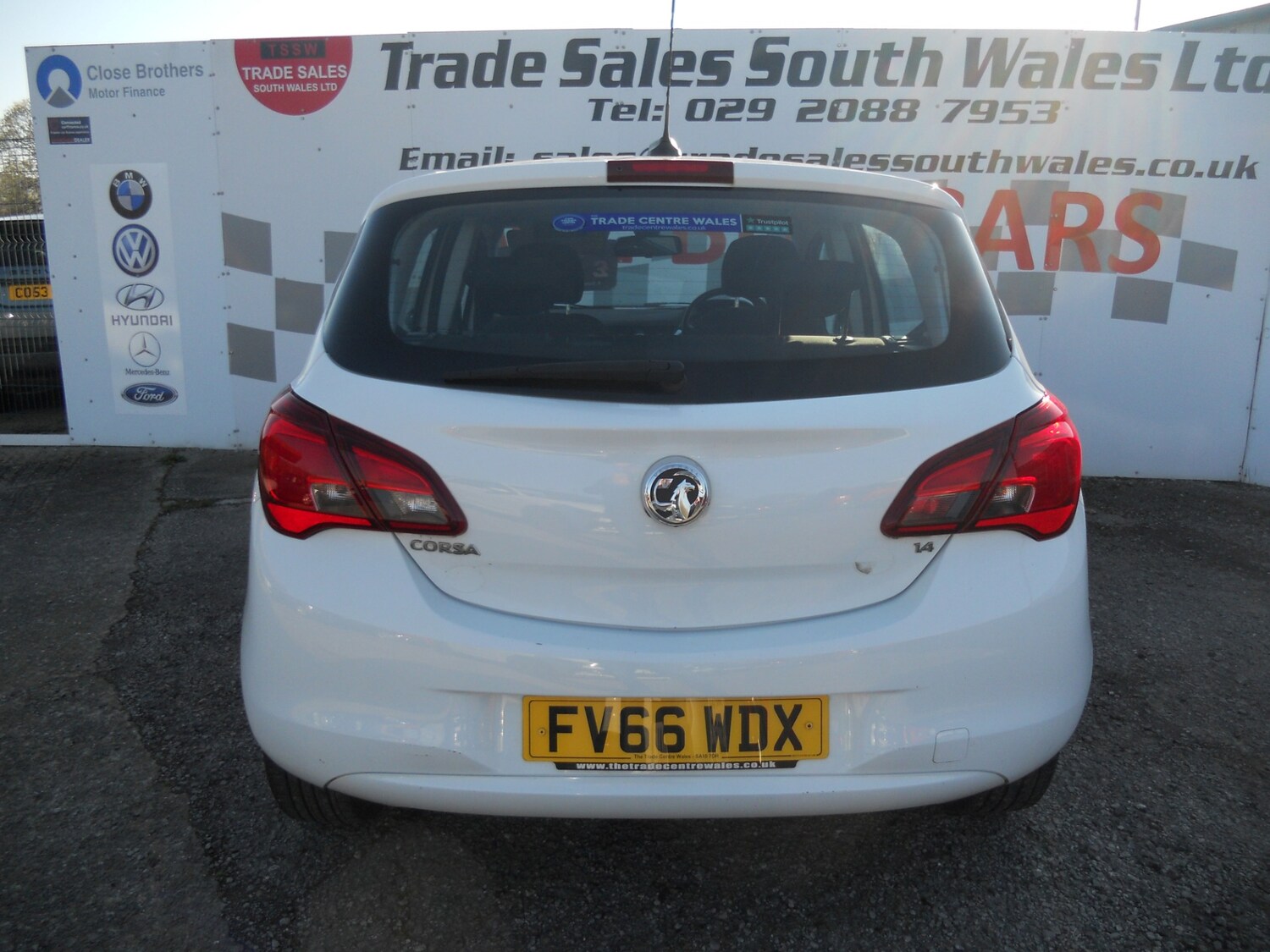 Used Vauxhall Corsa 2016 for sale - 77930947: Photo 4
