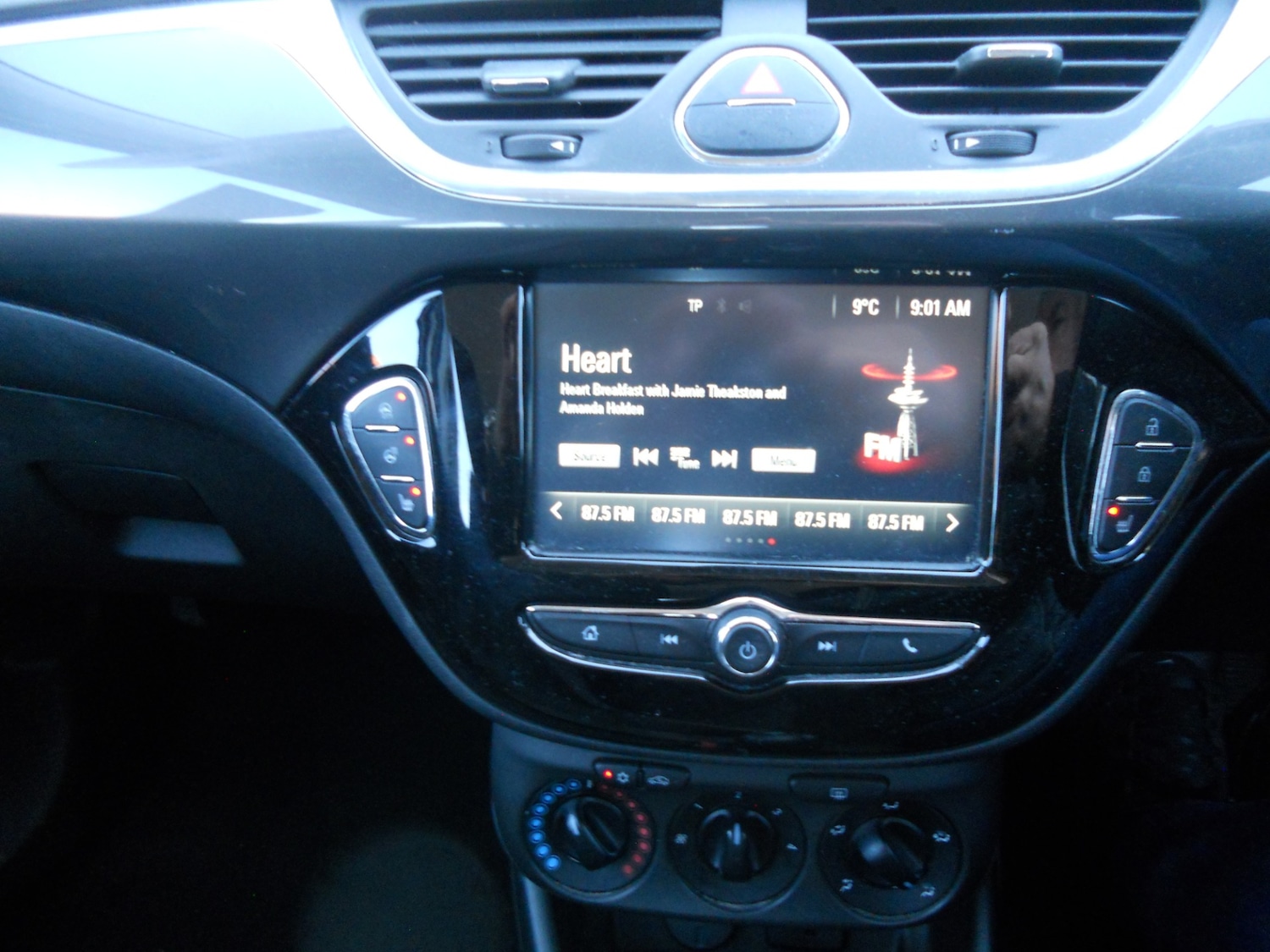 Used Vauxhall Corsa 2016 for sale - 77930947: Photo 6