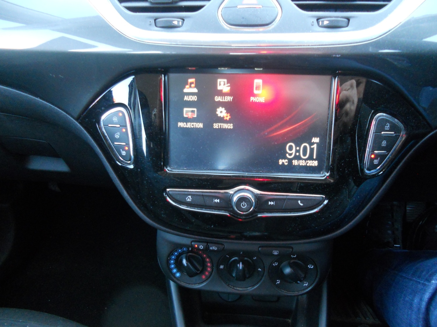 Used Vauxhall Corsa 2016 for sale - 77930947: Photo 7