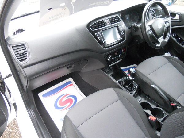 Used Hyundai i20 2018 for sale - 75557646: Photo 22