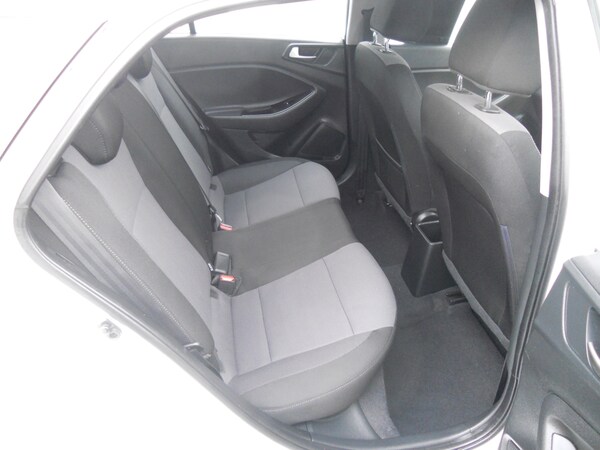Used Hyundai i20 2018 for sale - 75557646: Photo 7