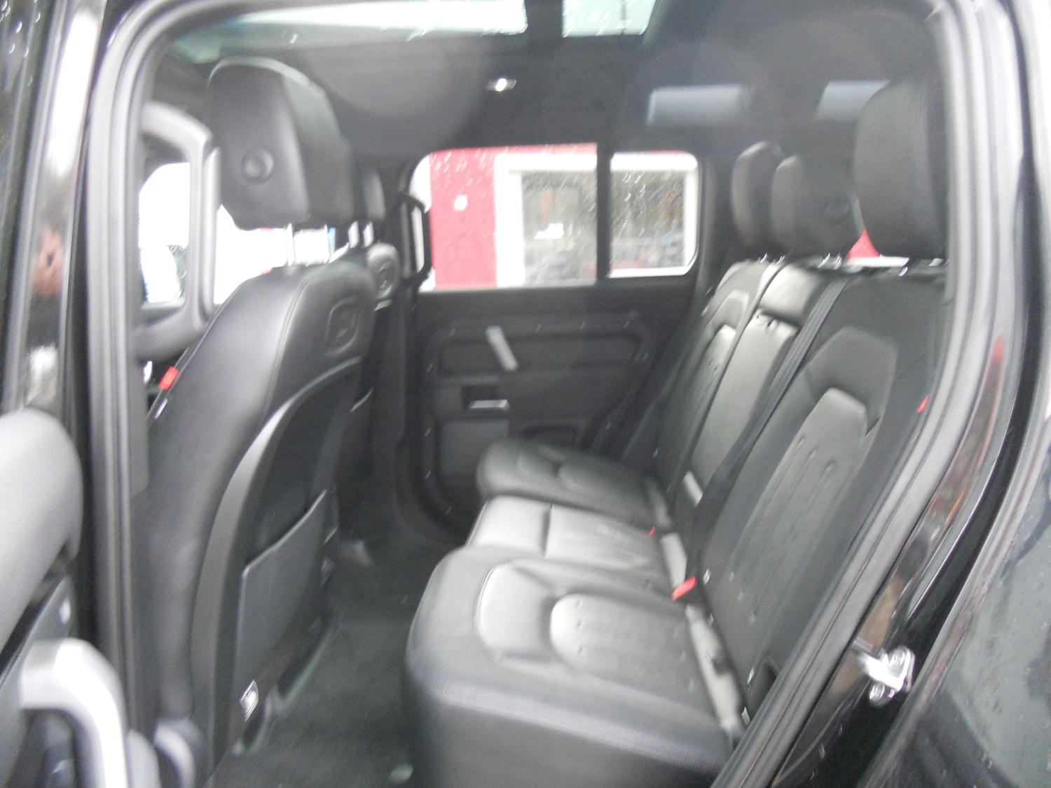 Used Land Rover Defender 2022 for sale - 77282982: Photo 11