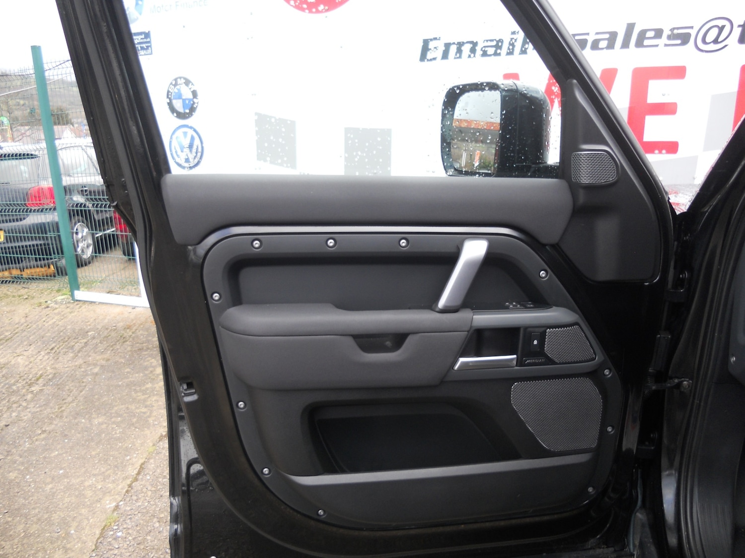 Used Land Rover Defender 2022 for sale - 77282982: Photo 23