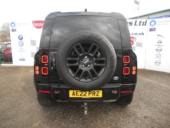 Used Land Rover Defender 2022 for sale - 77282982: Photo